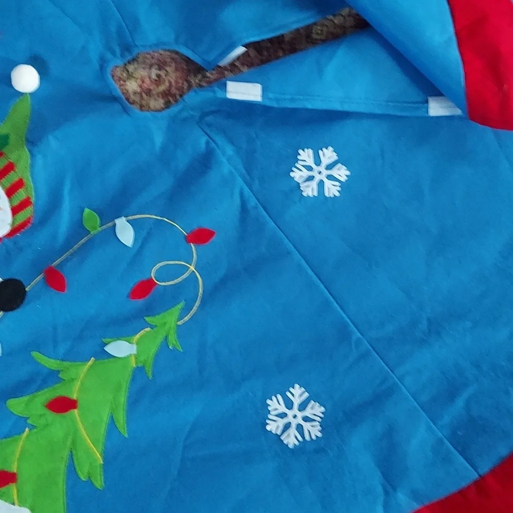 Adorably Festive Christmas Tree Skirt